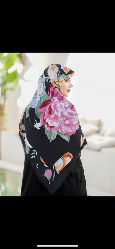 روسری نخ یونیک وارداتی طرح گل