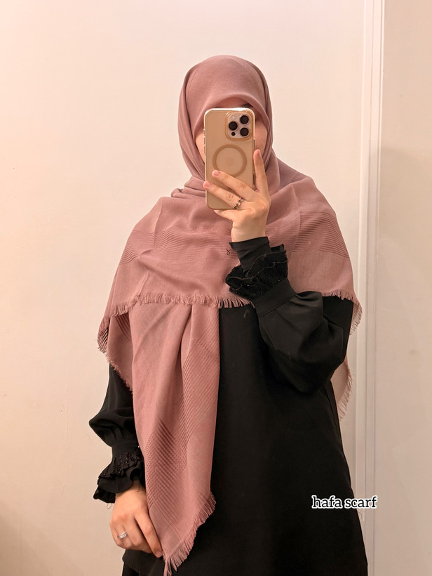 روسری نخی حاشیه خط دار تک رنگ