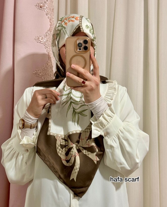 روسری ابریشم ژاکارد ۱۲۰