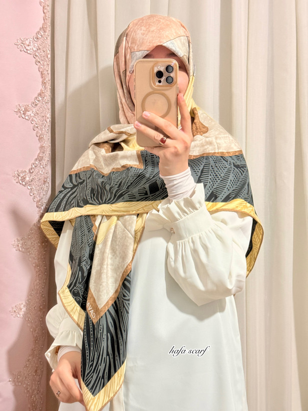 ابریشم ژاکارد در طرح آبرنگی