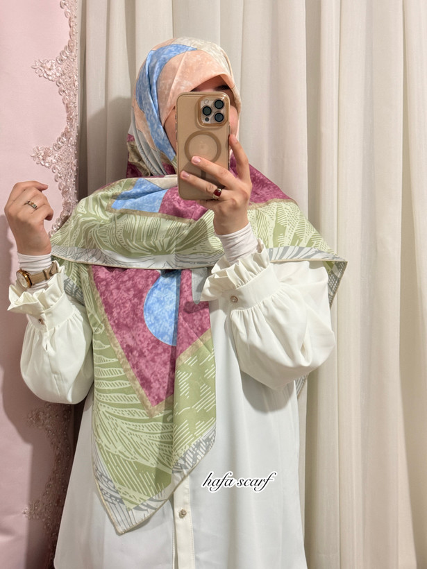 ابریشم ژاکارد در طرح آبرنگی