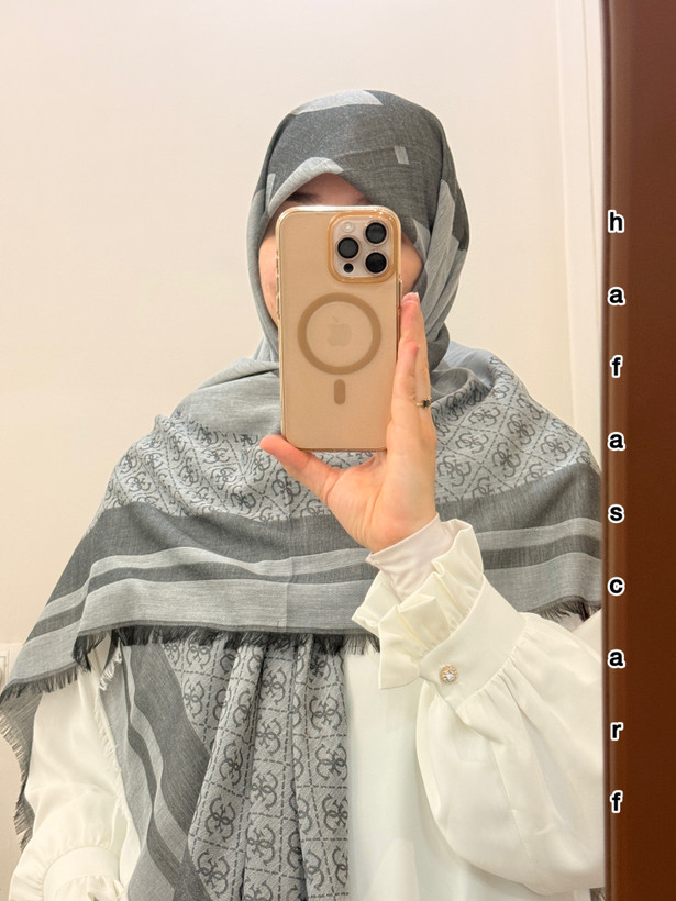نخ کشمیر برند Guess