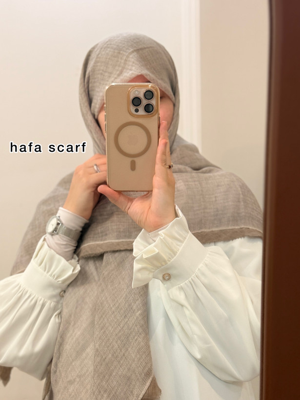 روسری کنفی حاشیه دار