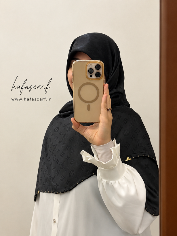 روسری پانچی حک شده ی برندLV