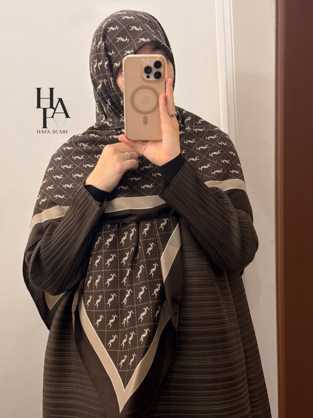روسری سیااسکارف قهوه ای سفید 🤎🤍