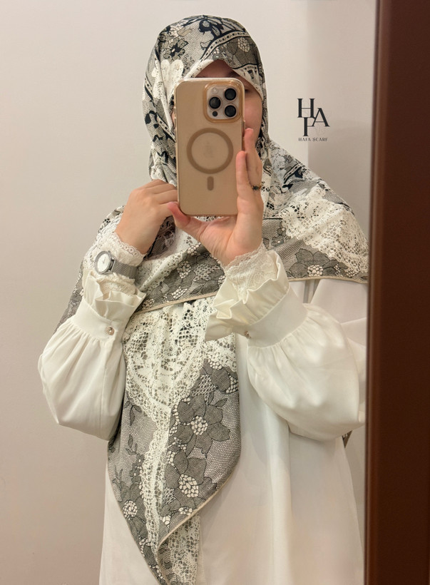 ابریشم ژاکارد ۱۴۰
