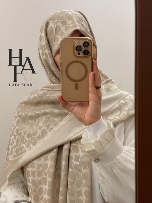 روسری کشمیر پاییزی از برند کوچ
