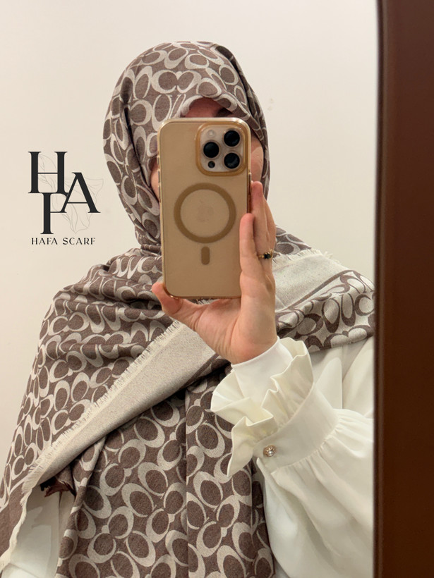 روسری کشمیر پاییزی از برند کوچ